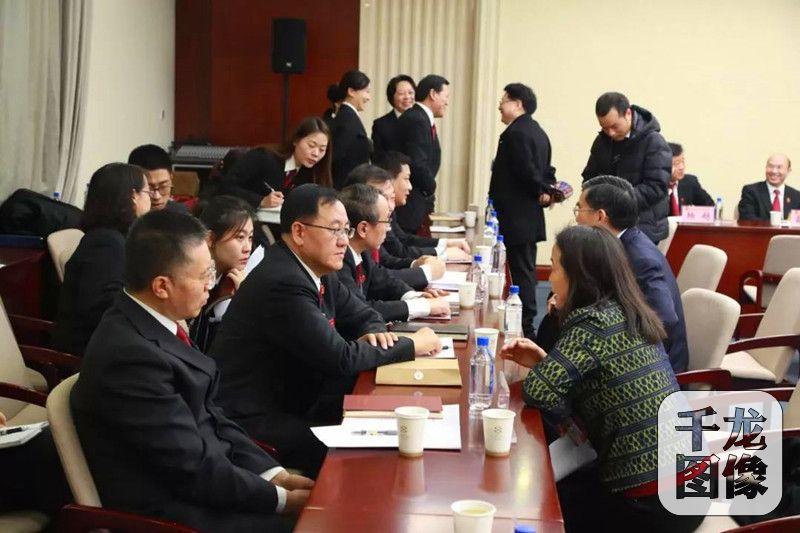 2025澳门精准正版挂牌,警惕虚假宣传、全面解答、深度解答解释落实